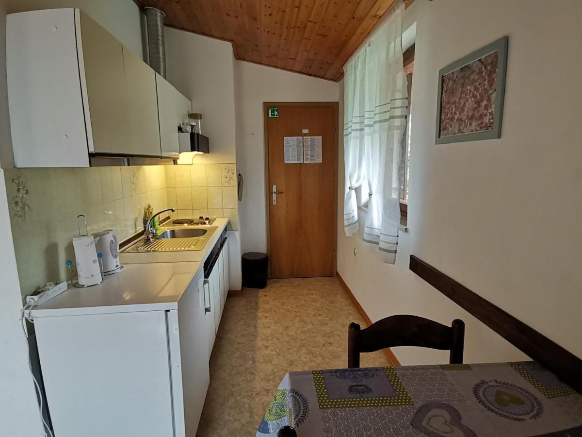 Apartment Studio Zvonka Zambratija  Exteriör bild